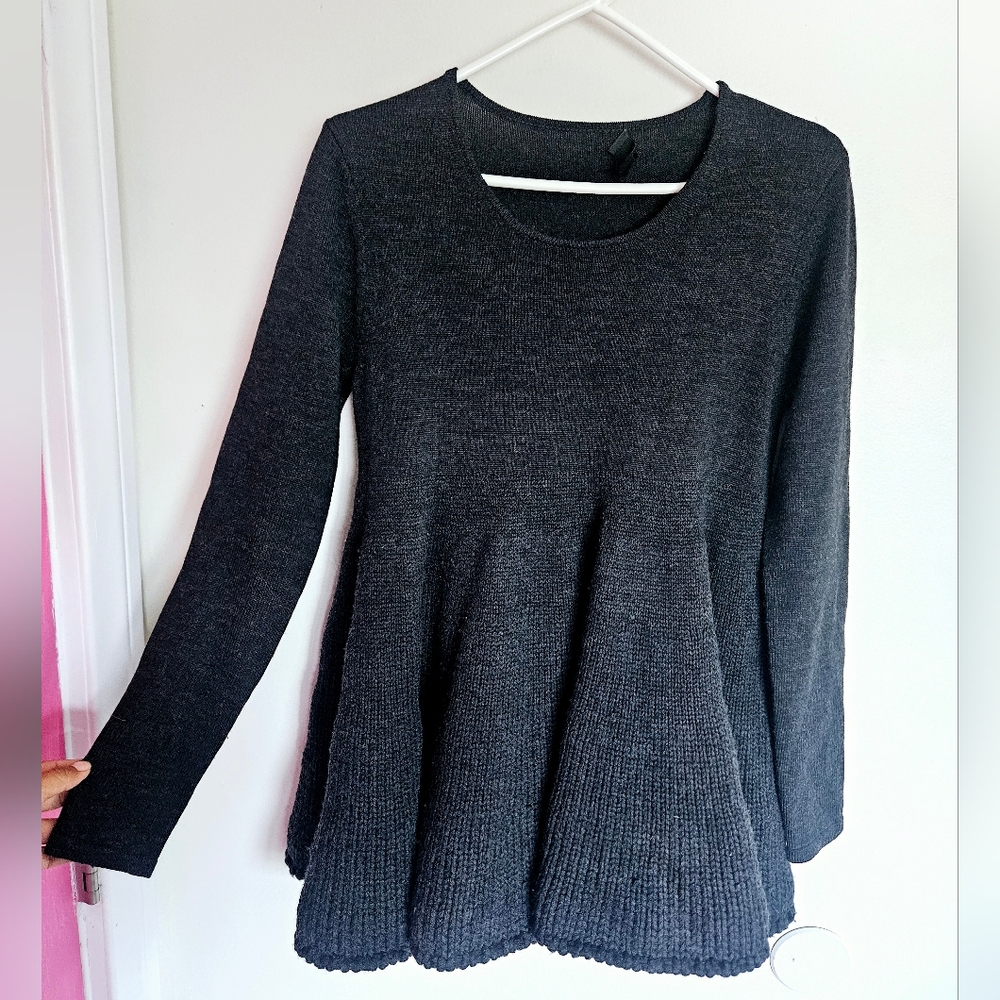 Co Peplum knitt wool Sweater Size M - Picture 2 of 7